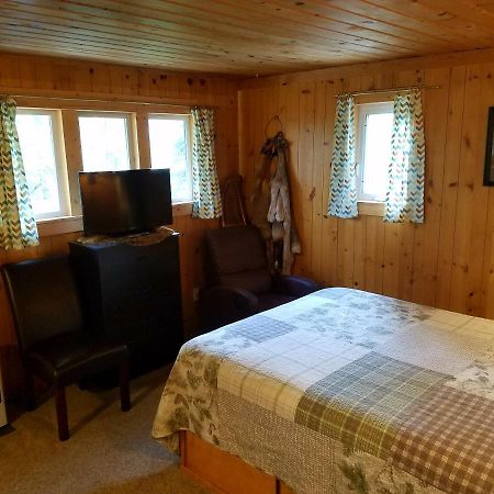 Northwoods Cottage Bed And Breakfast Fairbanks Exterior photo