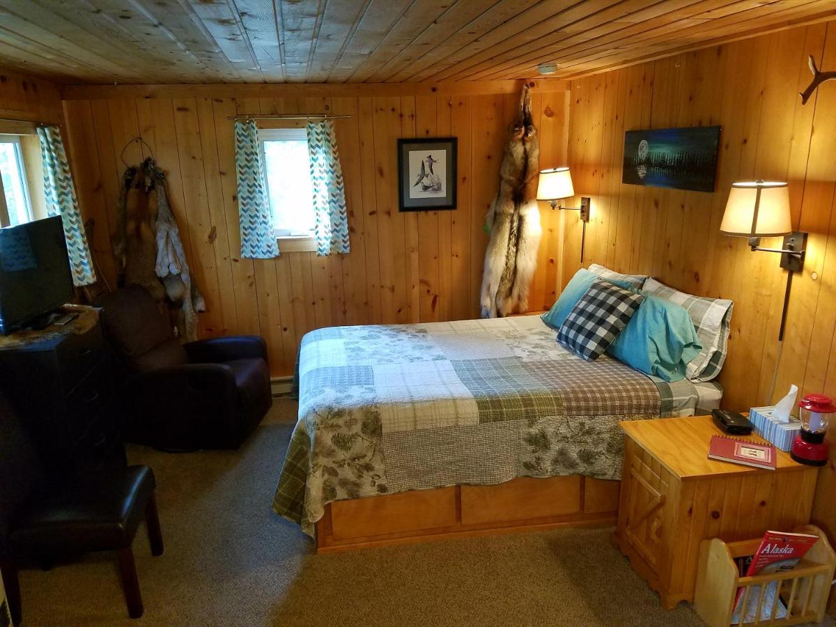 Northwoods Cottage Bed And Breakfast Fairbanks Exterior photo