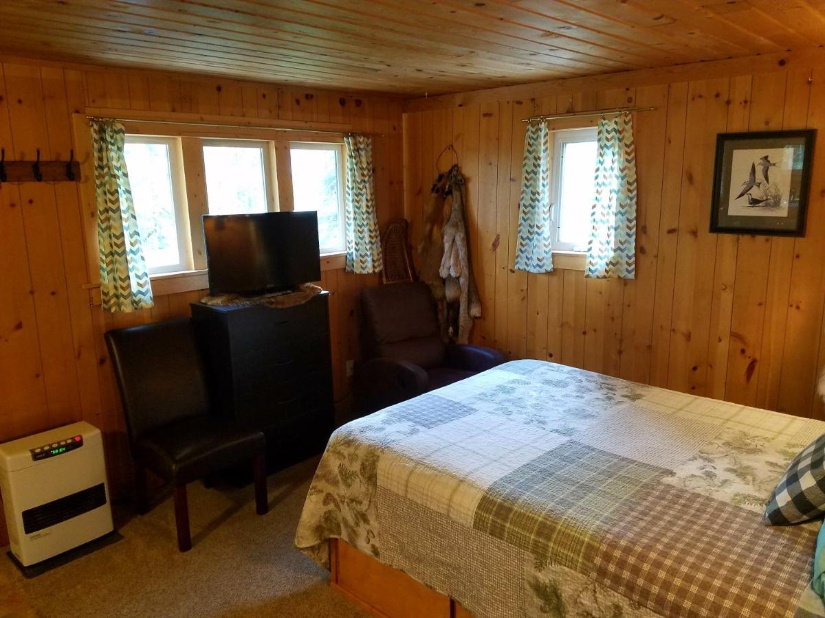 Northwoods Cottage Bed And Breakfast Fairbanks Exterior photo
